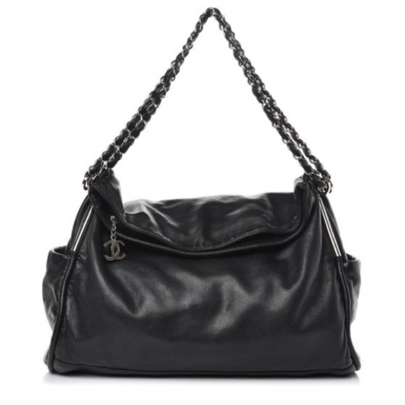 Chanel Lambskin soft hobo bag - Picture 2 of 16